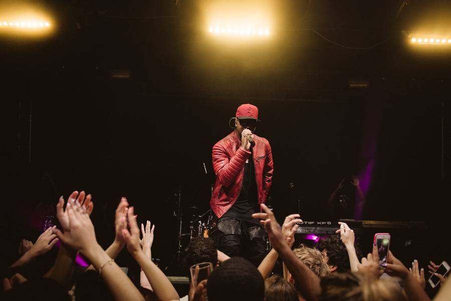 Jeremih v Roxy potěšil svým r'n'b hlavně cizince, předskakovali VR/NOBODY