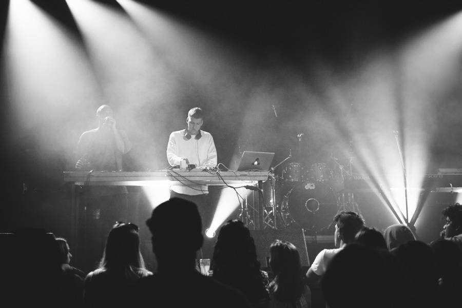 Jeremih v Roxy potěšil svým r'n'b hlavně cizince, předskakovali VR/NOBODY