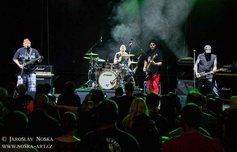 RATATA fest v Mostě obsadili Deviant, Apple Juice, Škwor a nakonec Citron