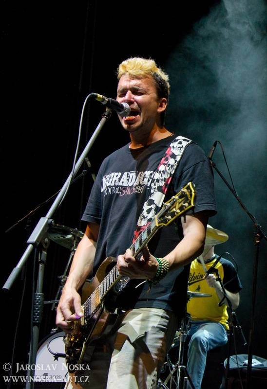 RATATA fest v Mostě obsadili Deviant, Apple Juice, Škwor a nakonec Citron