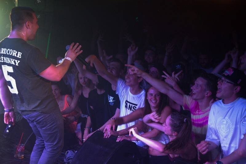 Supercrooo rozjeli v Rock Café pěkně ostrou party