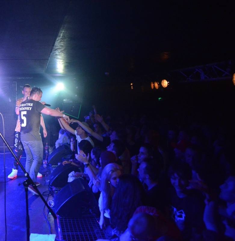 Supercrooo rozjeli v Rock Café pěkně ostrou party