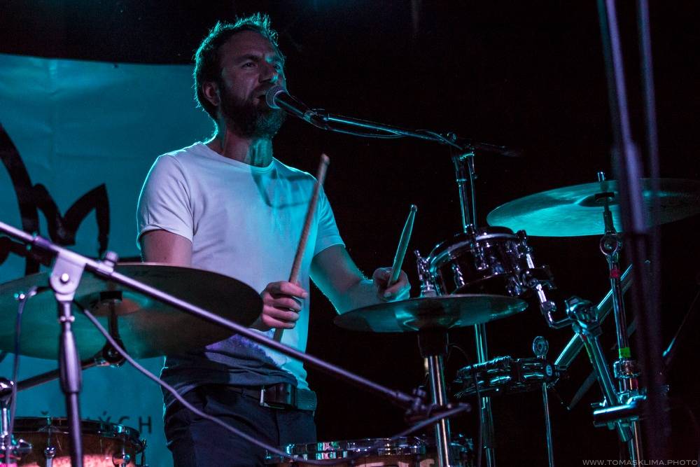 Tata Bojs zahráli v Cargo Gallery všem tatínkům