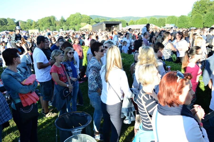 Holešovská regata viděla domácí špičku: přijeli Kryštof, Aneta Langerová, No Name i Jelen