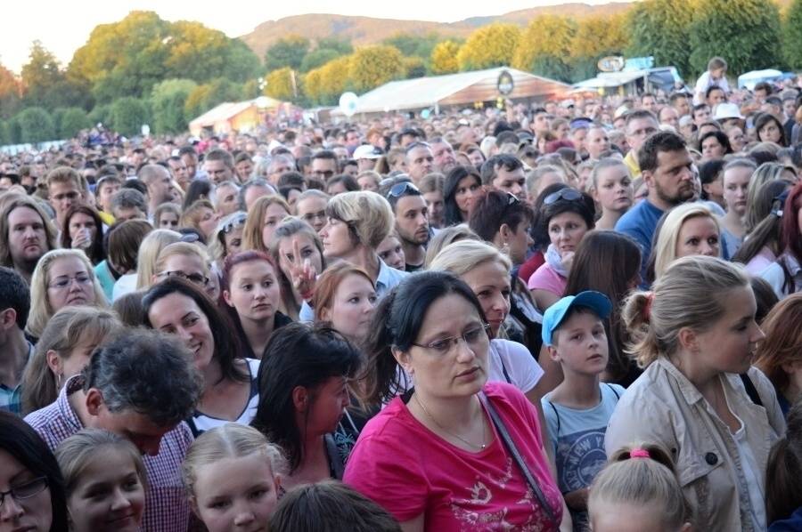 Holešovská regata viděla domácí špičku: přijeli Kryštof, Aneta Langerová, No Name i Jelen