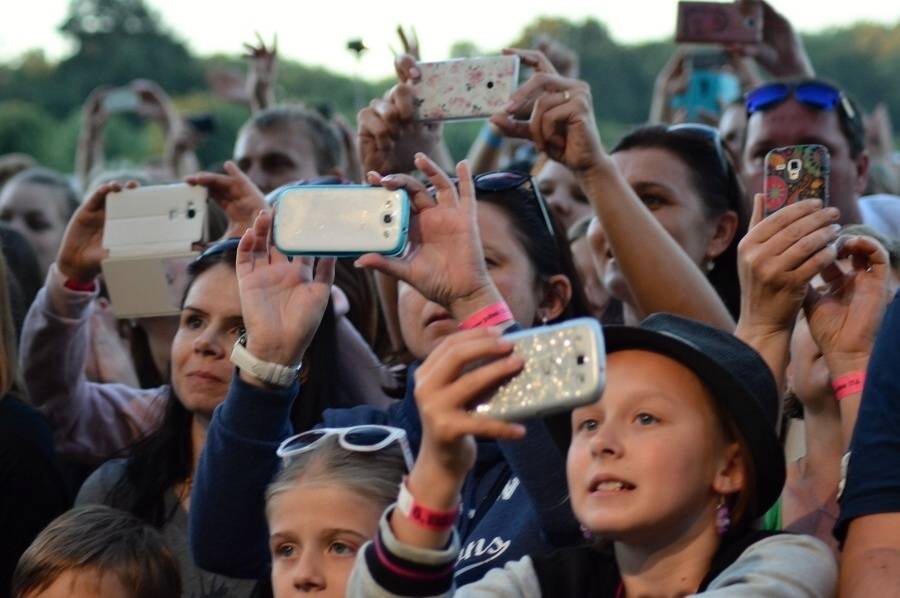 Holešovská regata viděla domácí špičku: přijeli Kryštof, Aneta Langerová, No Name i Jelen