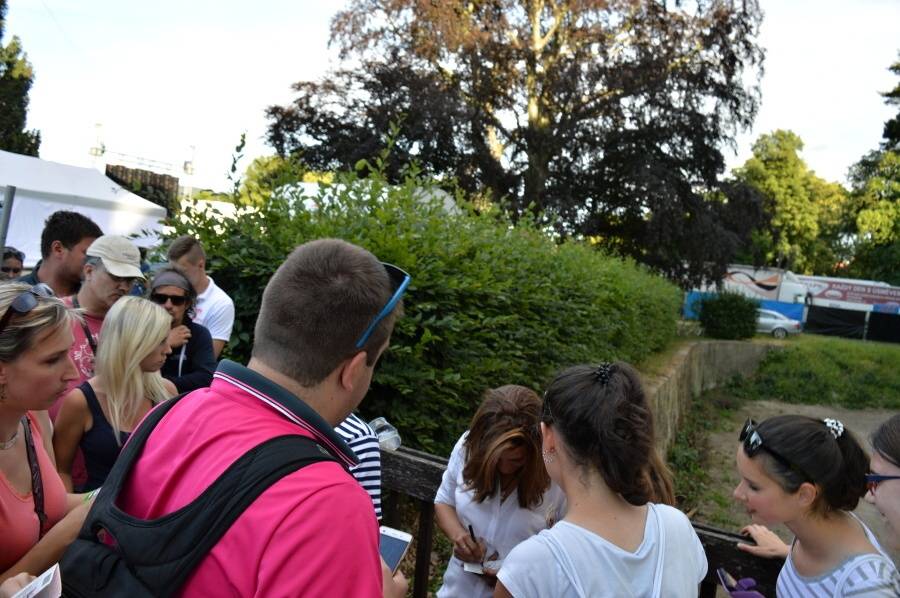 Holešovská regata viděla domácí špičku: přijeli Kryštof, Aneta Langerová, No Name i Jelen