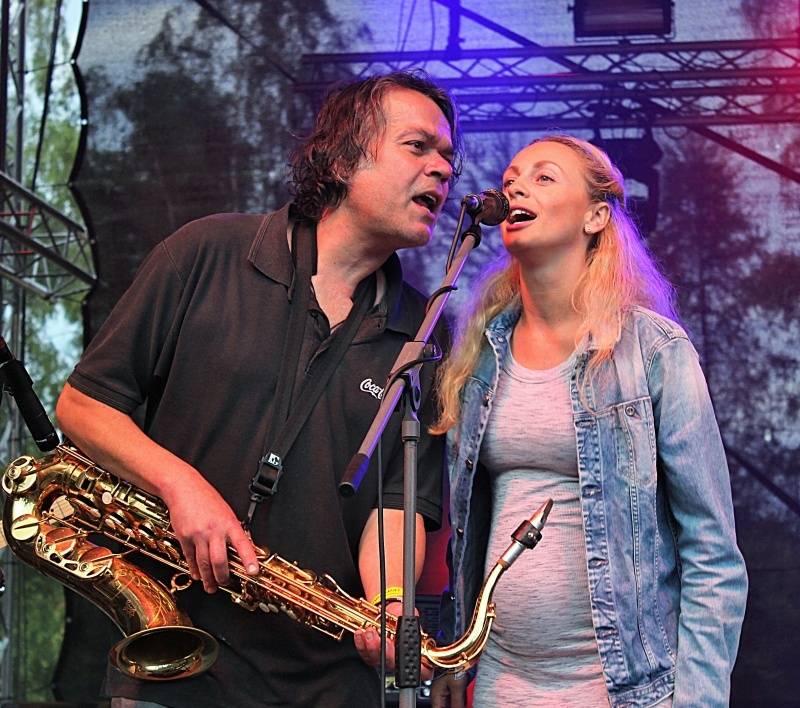 Wohnout oslavili na Vyžlovce Sladkých dvacet i s Evou Pilarovou