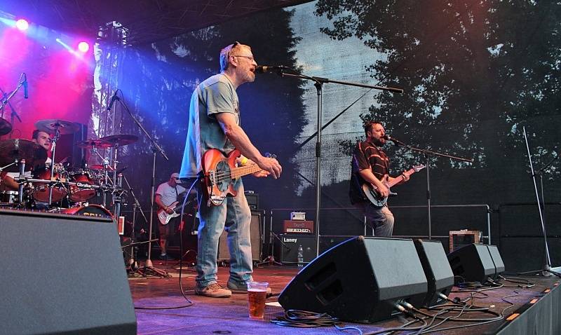 Wohnout oslavili na Vyžlovce Sladkých dvacet i s Evou Pilarovou