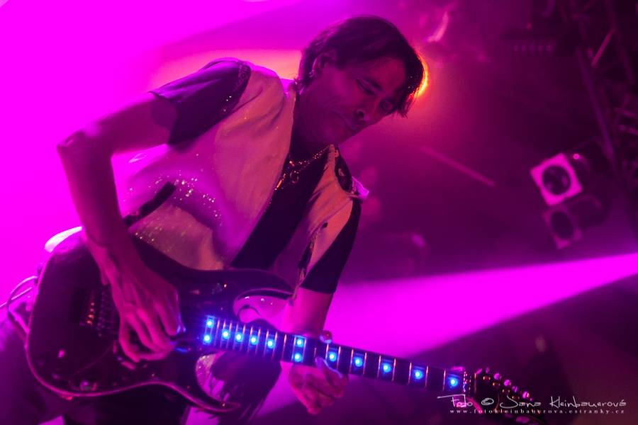 Steve Vai oslavoval v Lucerna Music Baru 25 let svého nejúspěšnějšího alba 
