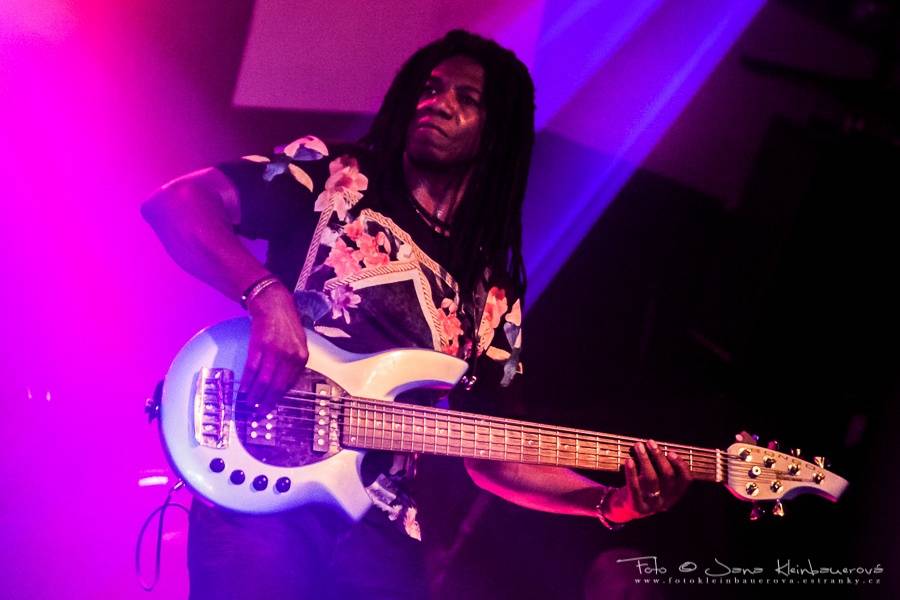 Steve Vai oslavoval v Lucerna Music Baru 25 let svého nejúspěšnějšího alba 