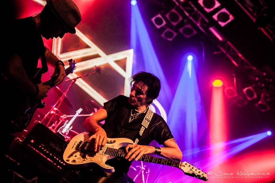 Steve Vai oslavoval v Lucerna Music Baru 25 let svého nejúspěšnějšího alba 