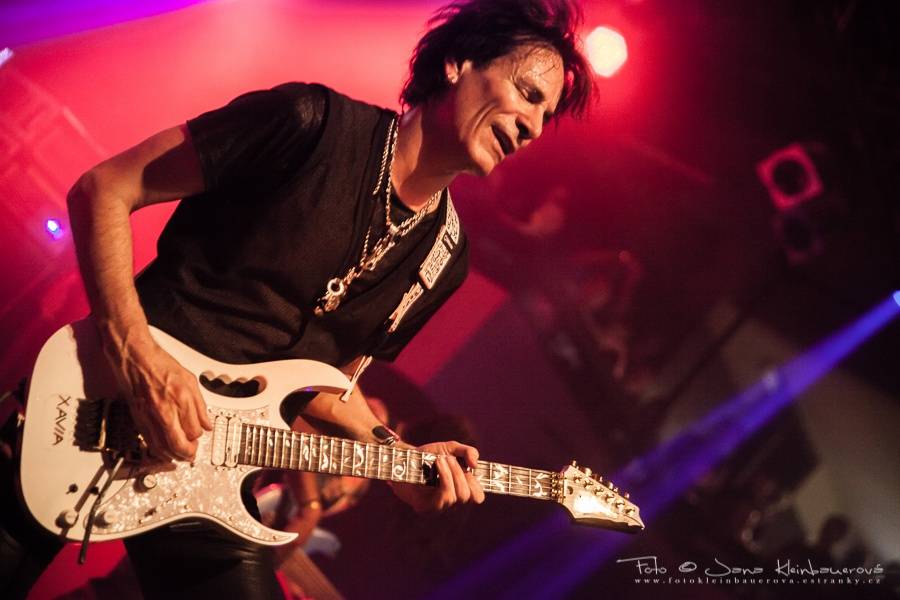 Steve Vai oslavoval v Lucerna Music Baru 25 let svého nejúspěšnějšího alba 