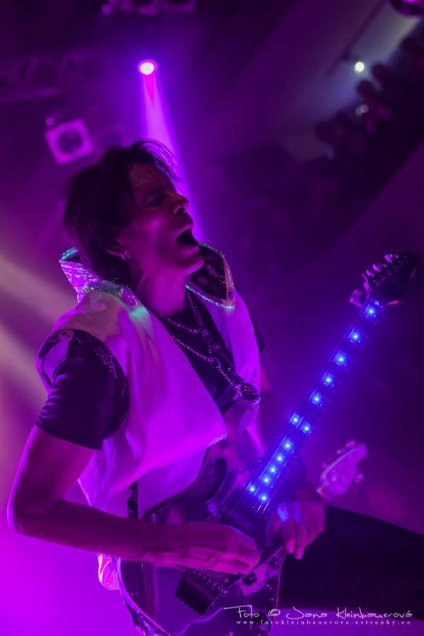 Steve Vai oslavoval v Lucerna Music Baru 25 let svého nejúspěšnějšího alba 