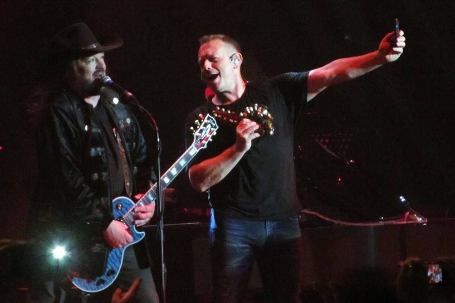 Lucie řádila v Bratislavě: 30 let s nimi slavila Lenka Dusilová i Michal Penk