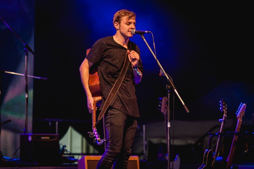 Metronome festival poprvé otevřel brány, warm up obstarali Thom Artway, No Distance Paradise a -123minut