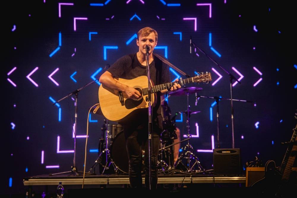 Metronome festival poprvé otevřel brány, warm up obstarali Thom Artway, No Distance Paradise a -123minut