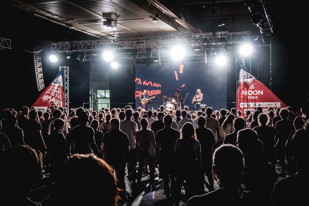 Metronome festival poprvé otevřel brány, warm up obstarali Thom Artway, No Distance Paradise a -123minut