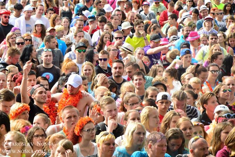 Vysmáté léto v Kadani: I přes déšt si publikum užilo Chinaski, Kryštof i Tři sestry