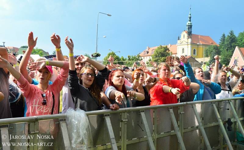 Vysmáté léto v Kadani: I přes déšt si publikum užilo Chinaski, Kryštof i Tři sestry