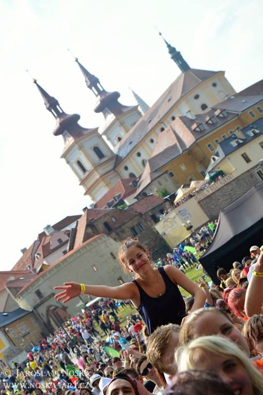 Vysmáté léto v Kadani: I přes déšt si publikum užilo Chinaski, Kryštof i Tři sestry