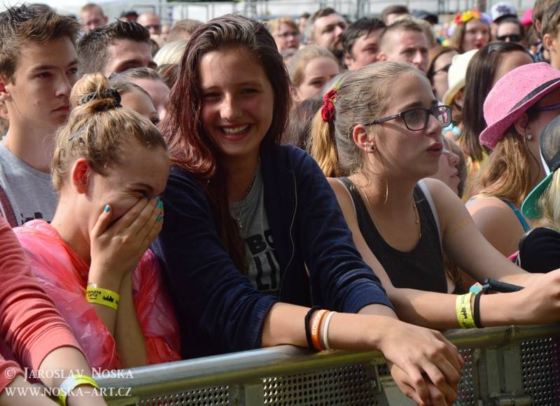 Vysmáté léto v Kadani: I přes déšt si publikum užilo Chinaski, Kryštof i Tři sestry