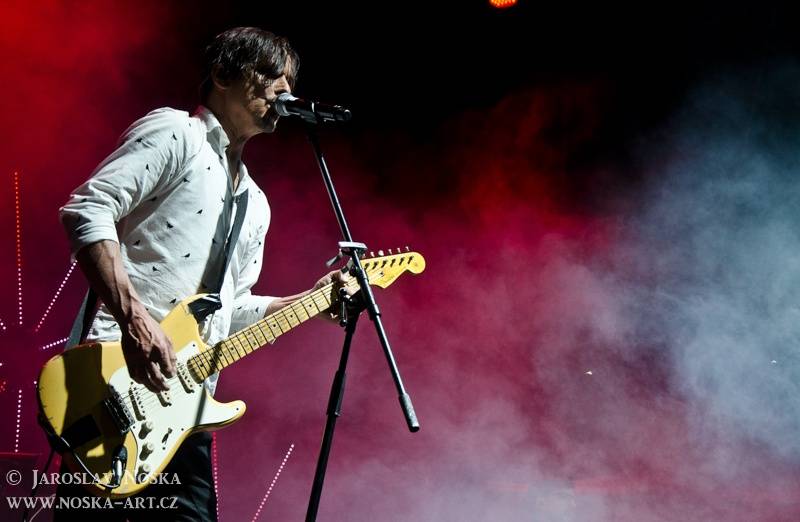 Vysmáté léto v Kadani: I přes déšt si publikum užilo Chinaski, Kryštof i Tři sestry