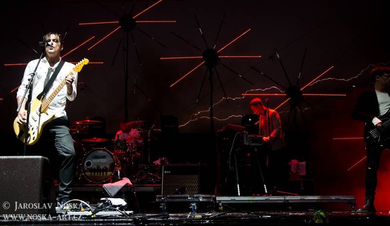 Vysmáté léto v Kadani: I přes déšt si publikum užilo Chinaski, Kryštof i Tři sestry