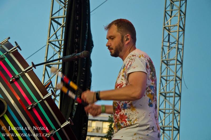 Vysmáté léto v Kadani: I přes déšt si publikum užilo Chinaski, Kryštof i Tři sestry