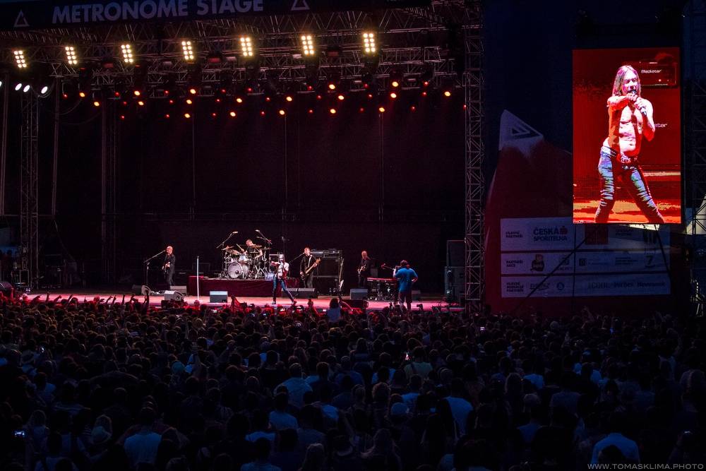 Na Metronome festivalu řádil Iggy Pop, předvedli se i Kooks a Ella Eyre