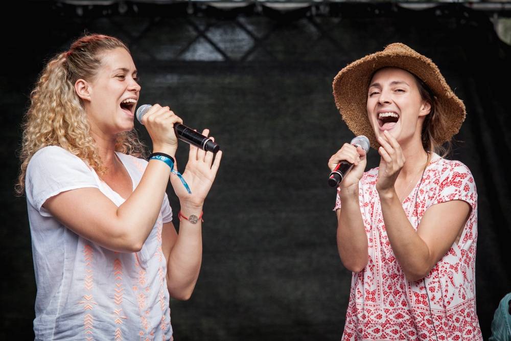 Metronome festival neohrozilo ani krupobití: Iggy Pop, Kooks, Ella Eyre i Mydy Rabycad ovládli pódium