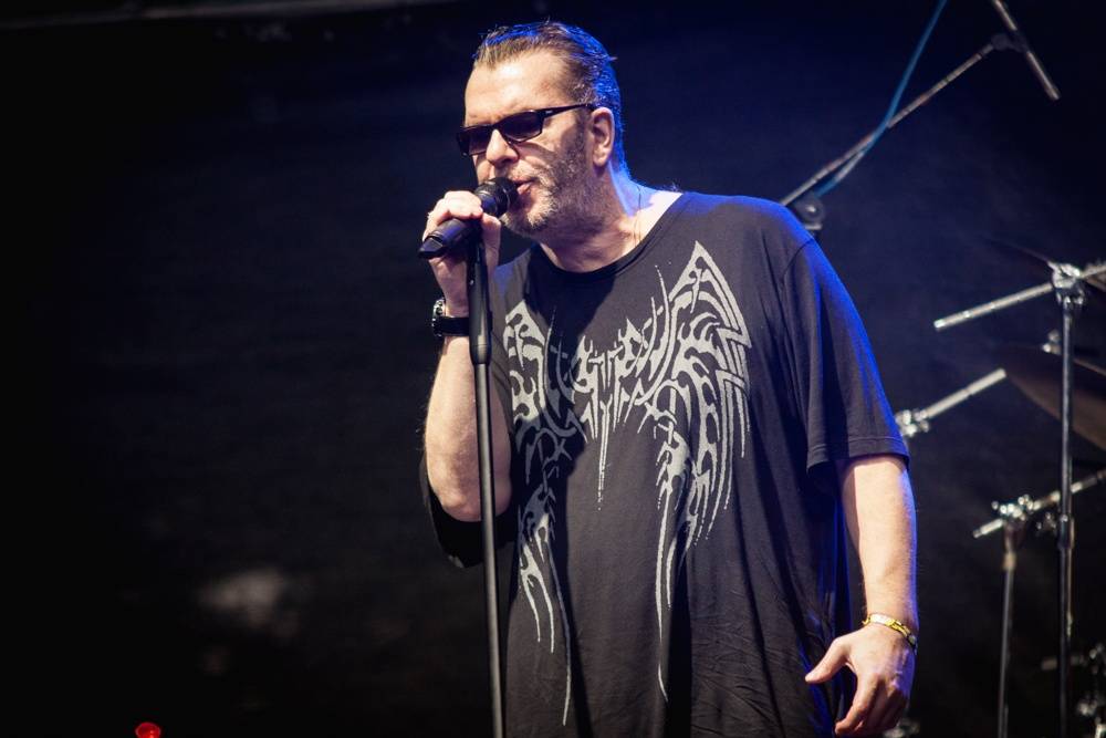 Metronome festival neohrozilo ani krupobití: Iggy Pop, Kooks, Ella Eyre i Mydy Rabycad ovládli pódium