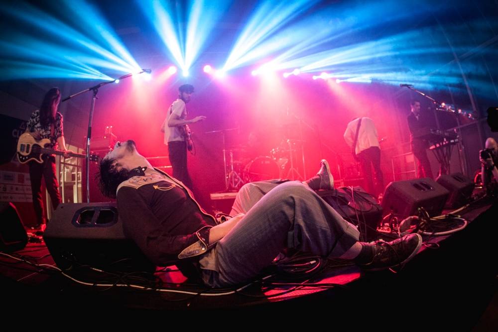 Metronome festival neohrozilo ani krupobití: Iggy Pop, Kooks, Ella Eyre i Mydy Rabycad ovládli pódium