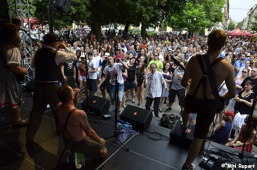 Sobota v Plzni patřila pivařům: v rámci Gambrinus dne vystoupili The Prostitutes, Trautenberk nebo Kníry