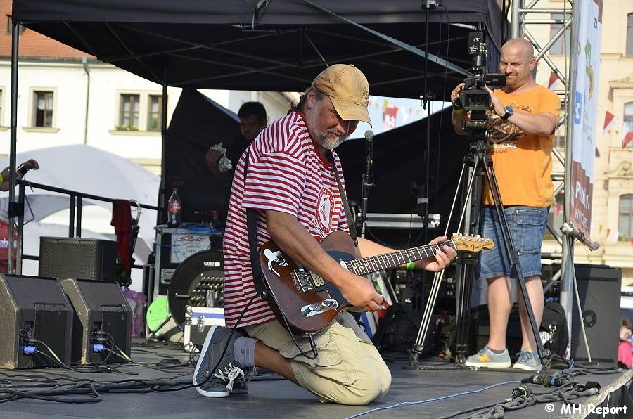 Sobota v Plzni patřila pivařům: v rámci Gambrinus dne vystoupili The Prostitutes, Trautenberk nebo Kníry