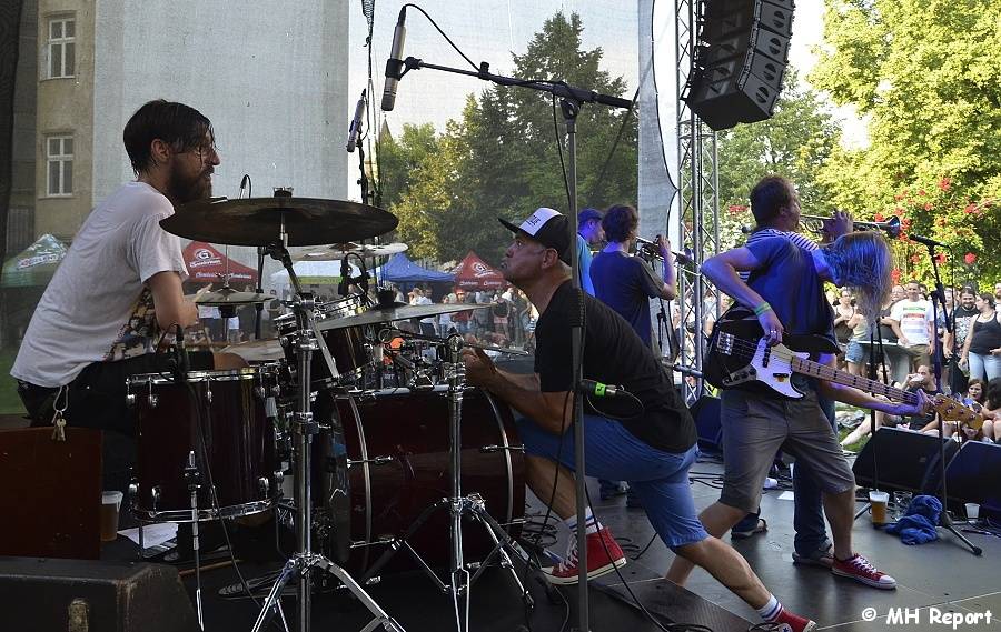 Sobota v Plzni patřila pivařům: v rámci Gambrinus dne vystoupili The Prostitutes, Trautenberk nebo Kníry