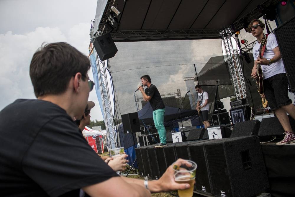 Na festivalu Přeštěnice zářili Majk Spirit i Thom Artway, finále programu zhatila bouřka