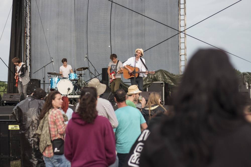 Na festivalu Přeštěnice zářili Majk Spirit i Thom Artway, finále programu zhatila bouřka