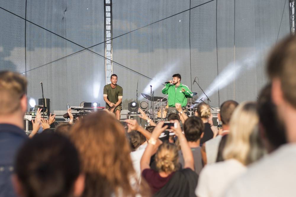 Na festivalu Přeštěnice zářili Majk Spirit i Thom Artway, finále programu zhatila bouřka