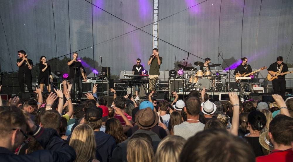 Na festivalu Přeštěnice zářili Majk Spirit i Thom Artway, finále programu zhatila bouřka