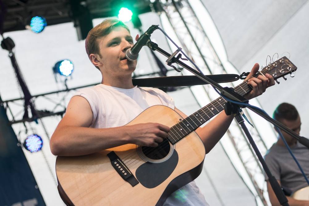 Na festivalu Přeštěnice zářili Majk Spirit i Thom Artway, finále programu zhatila bouřka