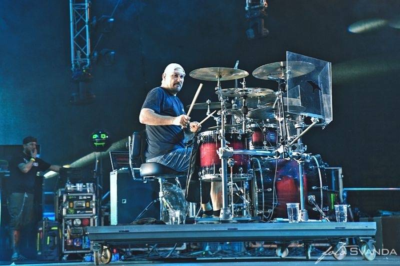 Ve Svojšicích u Pardubic vzplál poprvé Plameny Rockfest: došlo na Dymytry, Škwor, Arakain i ohnivou show