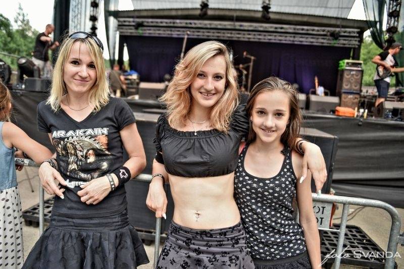 Ve Svojšicích u Pardubic vzplál poprvé Plameny Rockfest: došlo na Dymytry, Škwor, Arakain i ohnivou show