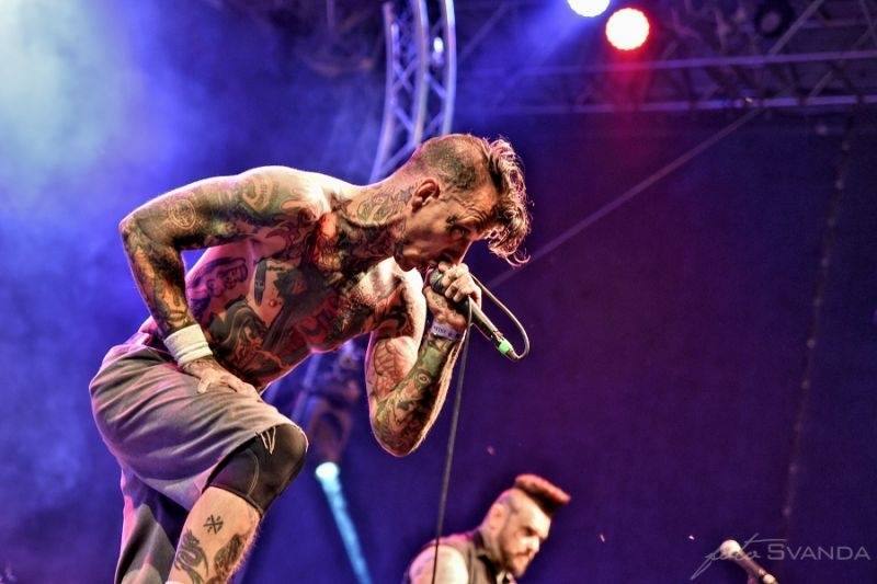 Ve Svojšicích u Pardubic vzplál poprvé Plameny Rockfest: došlo na Dymytry, Škwor, Arakain i ohnivou show