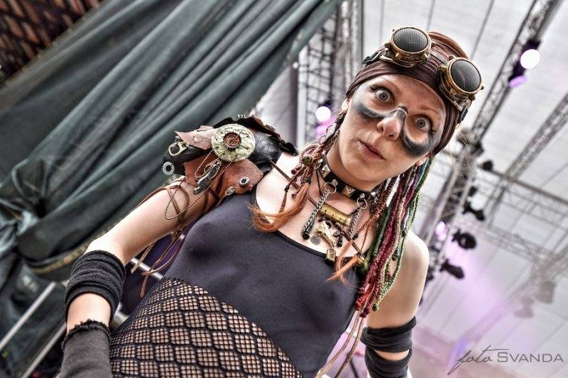 Ve Svojšicích u Pardubic vzplál poprvé Plameny Rockfest: došlo na Dymytry, Škwor, Arakain i ohnivou show