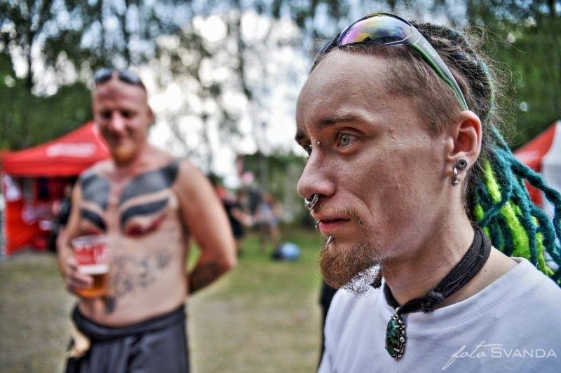 Ve Svojšicích u Pardubic vzplál poprvé Plameny Rockfest: došlo na Dymytry, Škwor, Arakain i ohnivou show