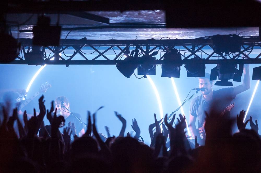 Oh Wonder v Praze: Narvané Rock Café se usmívalo od ucha k uchu