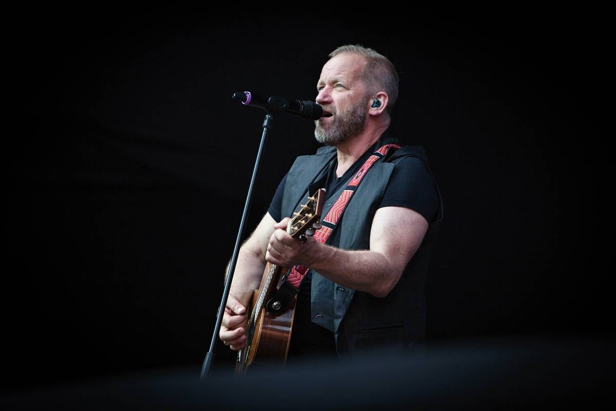 Lucie naordinovala Šrouby do hlavy i Pražanům! 30 let oslavila v Edenu