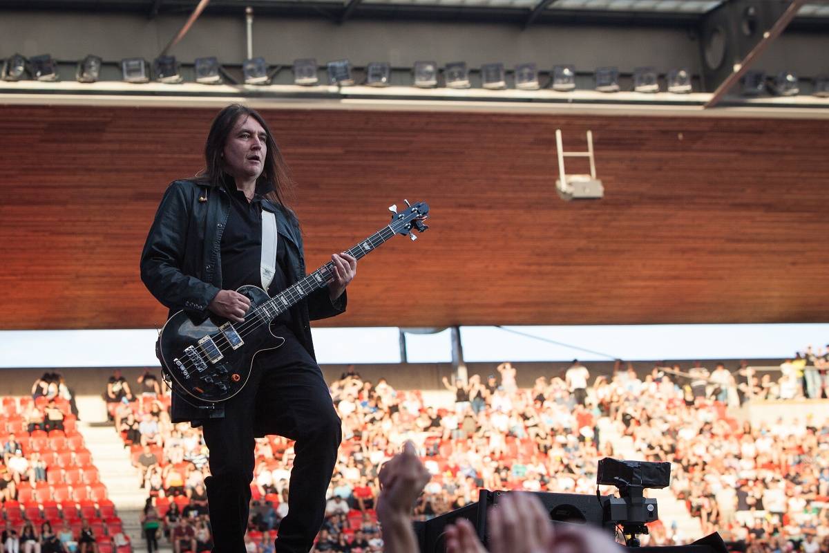 Lucie naordinovala Šrouby do hlavy i Pražanům! 30 let oslavila v Edenu