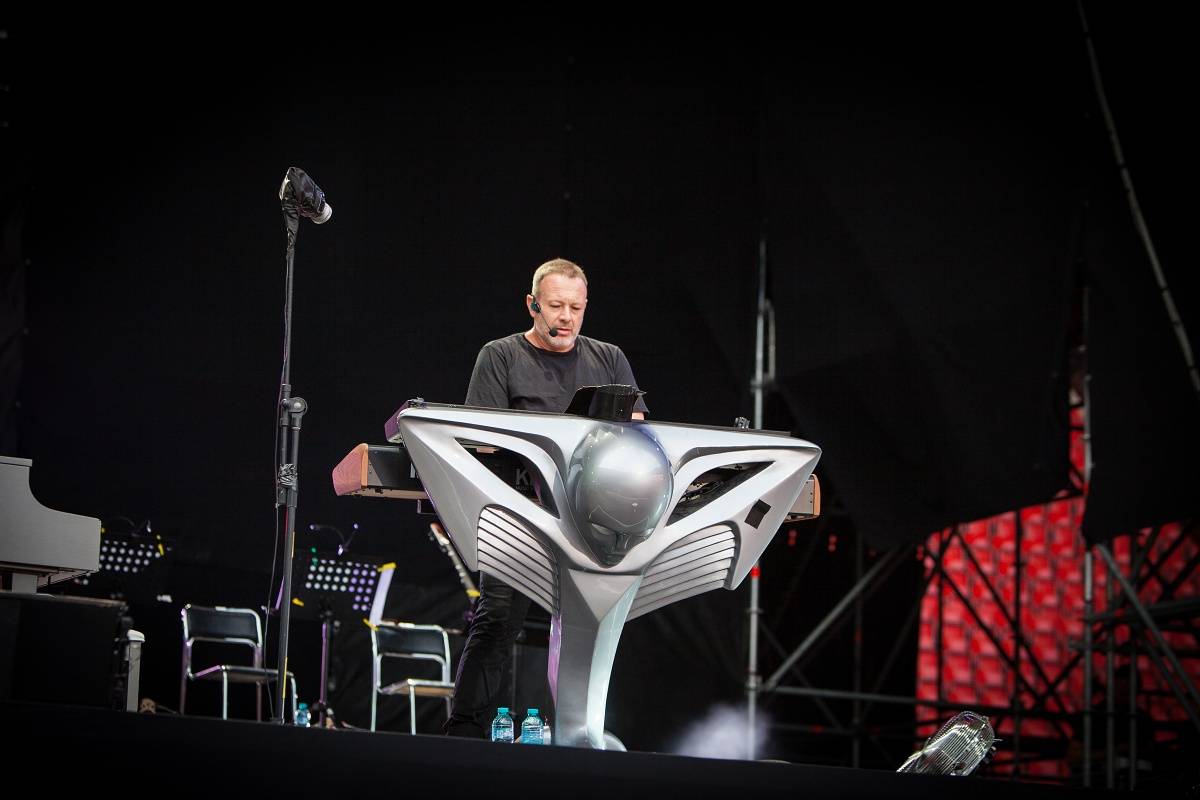 Lucie naordinovala Šrouby do hlavy i Pražanům! 30 let oslavila v Edenu